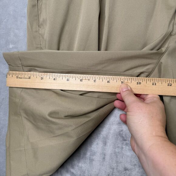 Nike Golf Tour Performance Shorts Mens 36 Tan Pleated Dri Fit Swoosh Walking - Picture 11 of 11